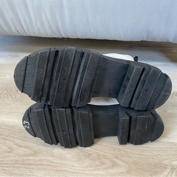 MIA white Martin style lace up boot - Picture 3 of 3